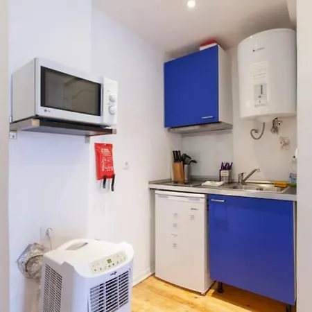 Apartmán Alfama Ii, Eco-penthouse With French Balcony